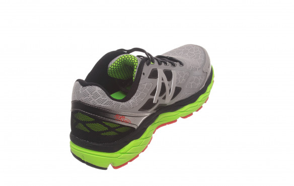 NEW BALANCE M880 V5_MOBILE-PIC3